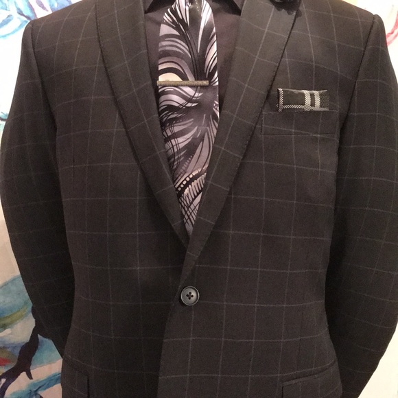 Red By Saks fifth Avenue Suit - Picture 11 of 17